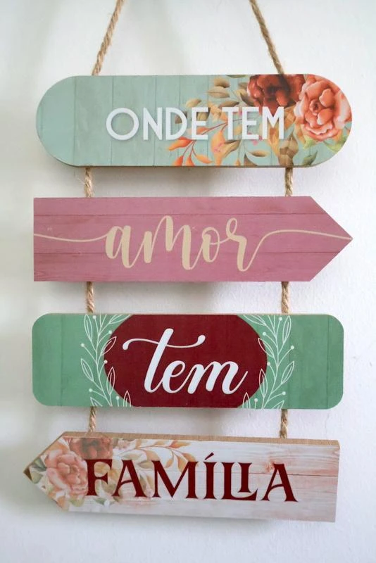 Placa Decorativa em madeira "Onde tem amor" – photo 2